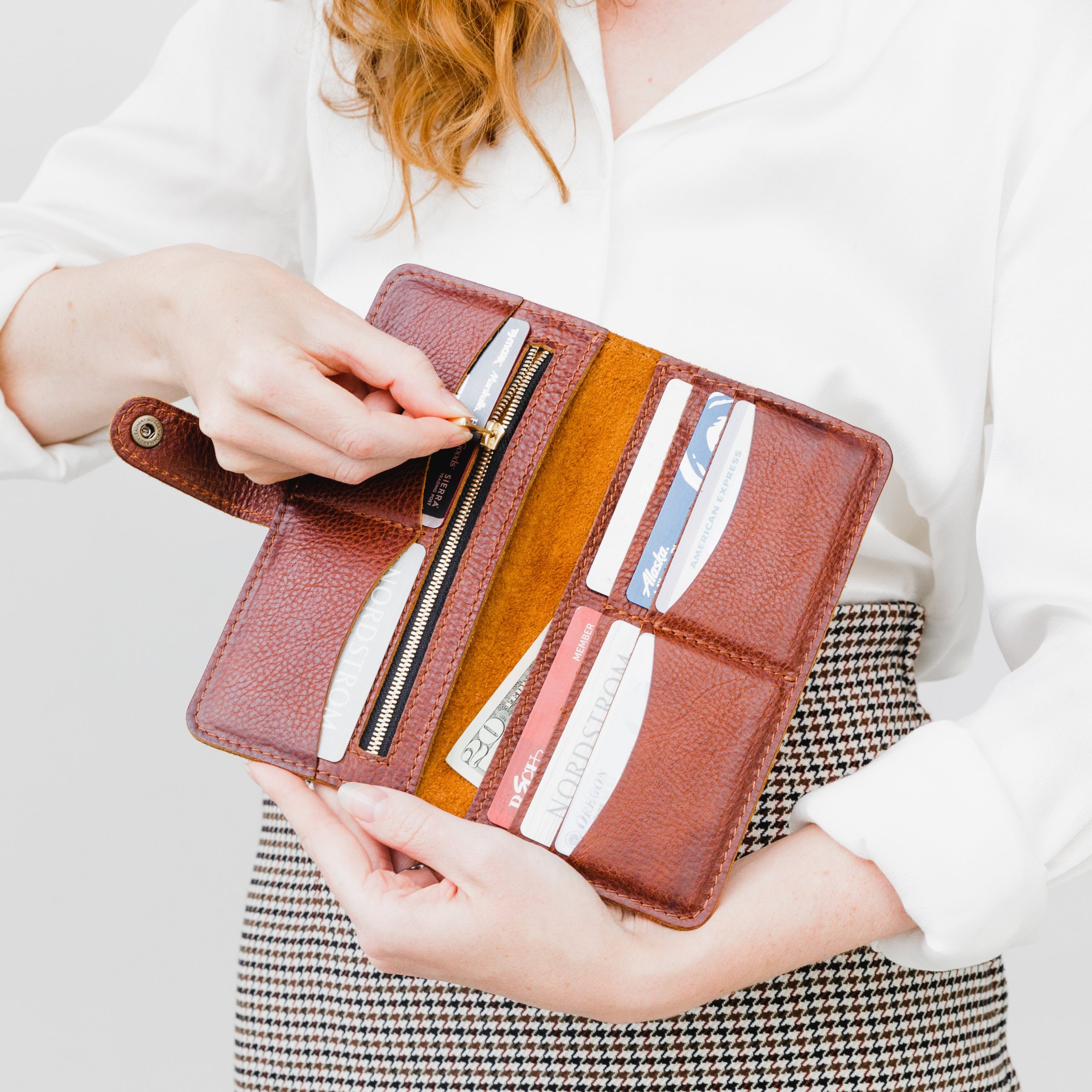 Women's Bifold Wallet - Image 49