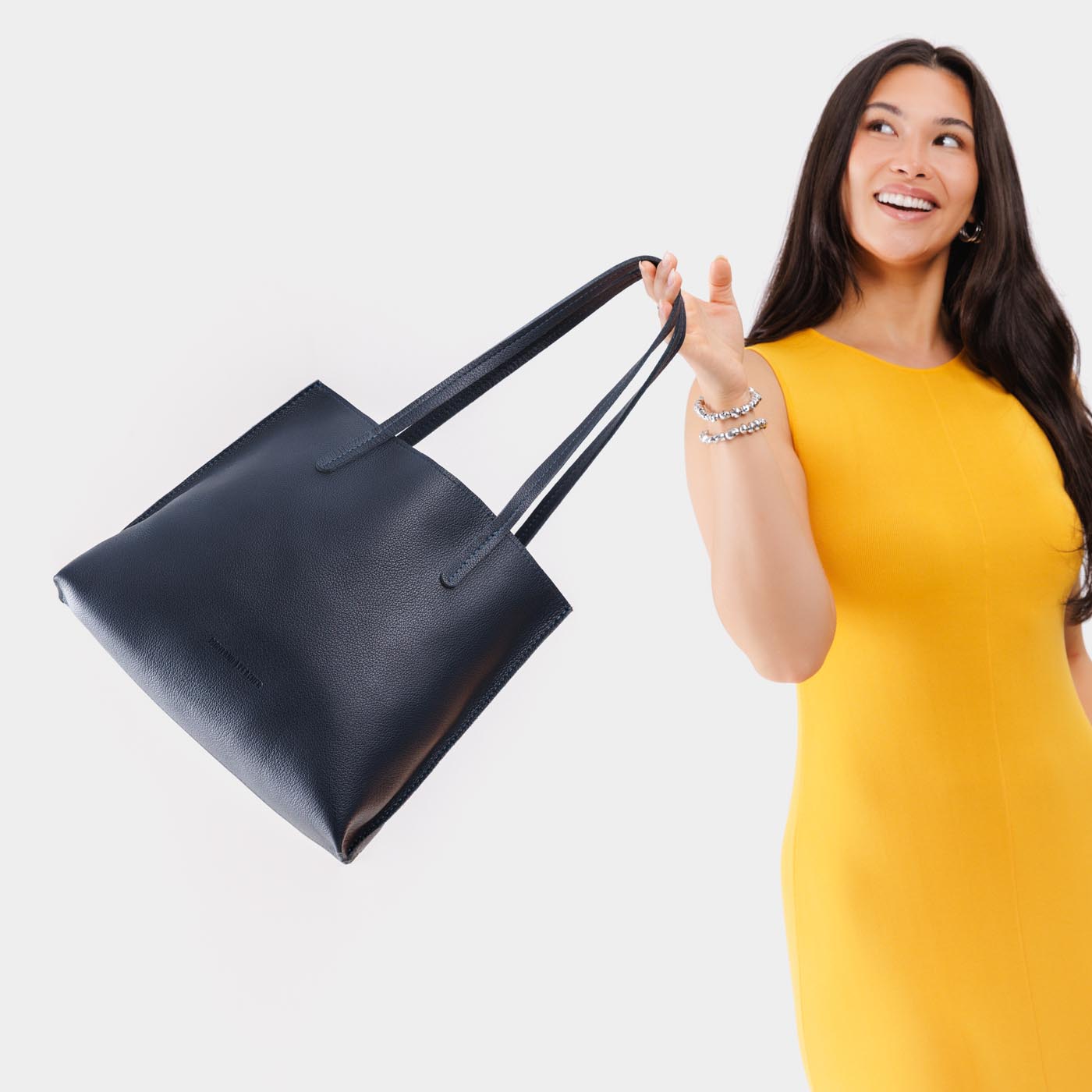 August Tote - Image 38