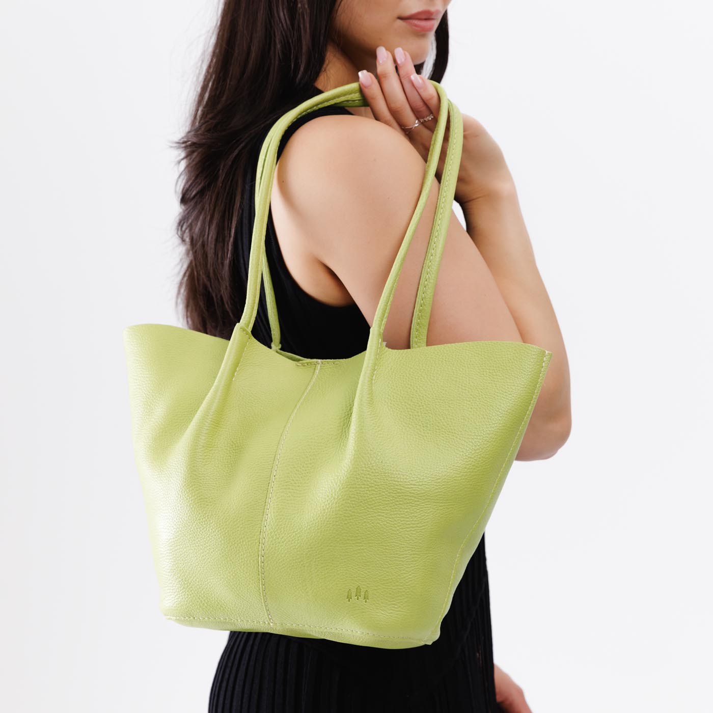 Devan Bucket Tote - Image 184