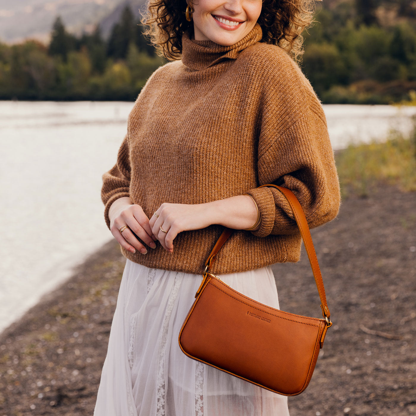 'Almost Perfect' Lucy Shoulder Bag - Image 104