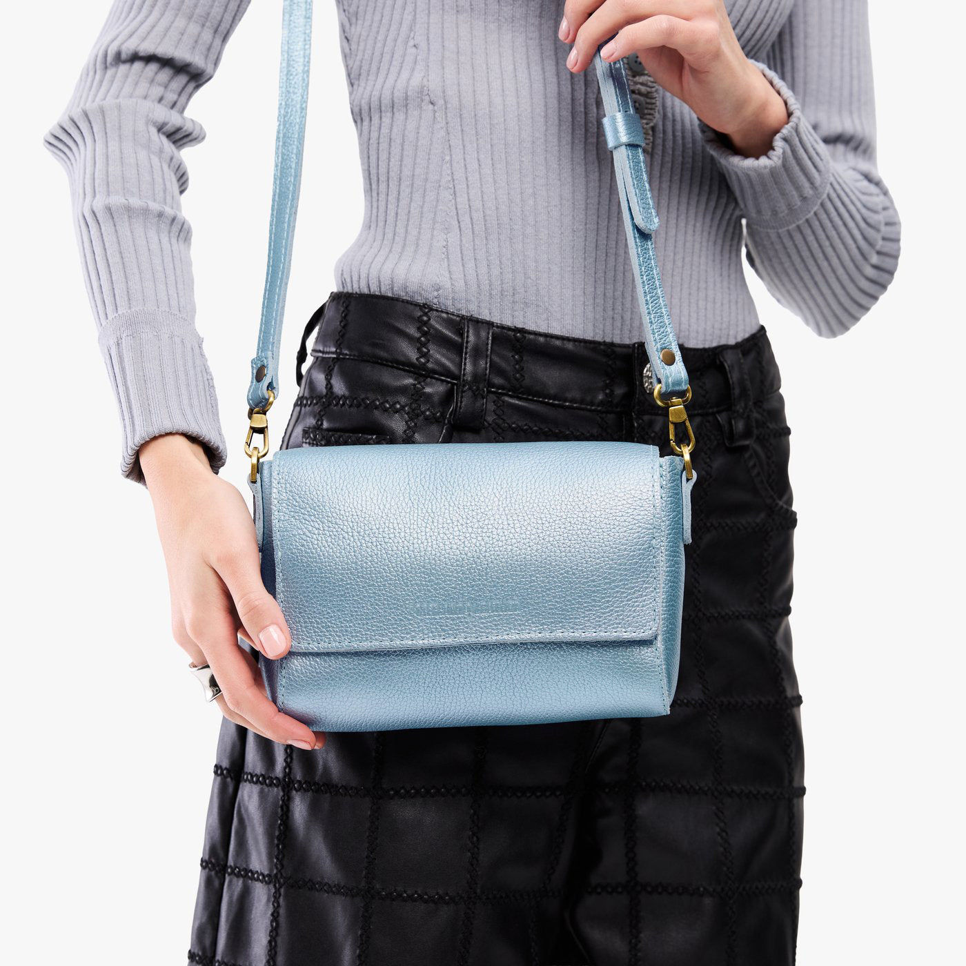 Metro Crossbody - Image 186