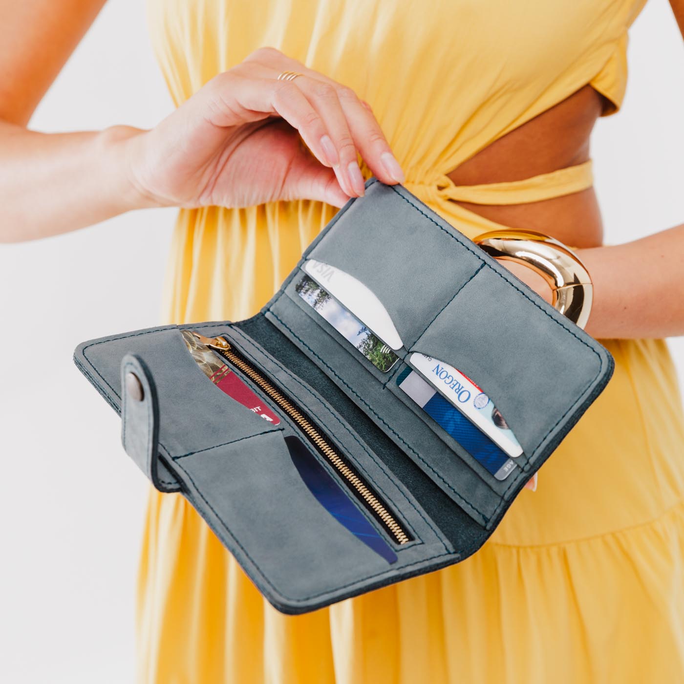 Women's Bifold Wallet - Image 63